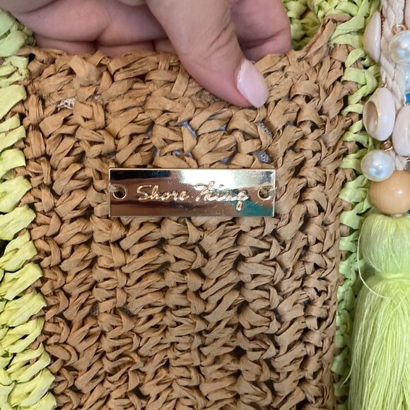 shore thing-woven beach bag with shell tassel- blue and green - Picture 4 of 8